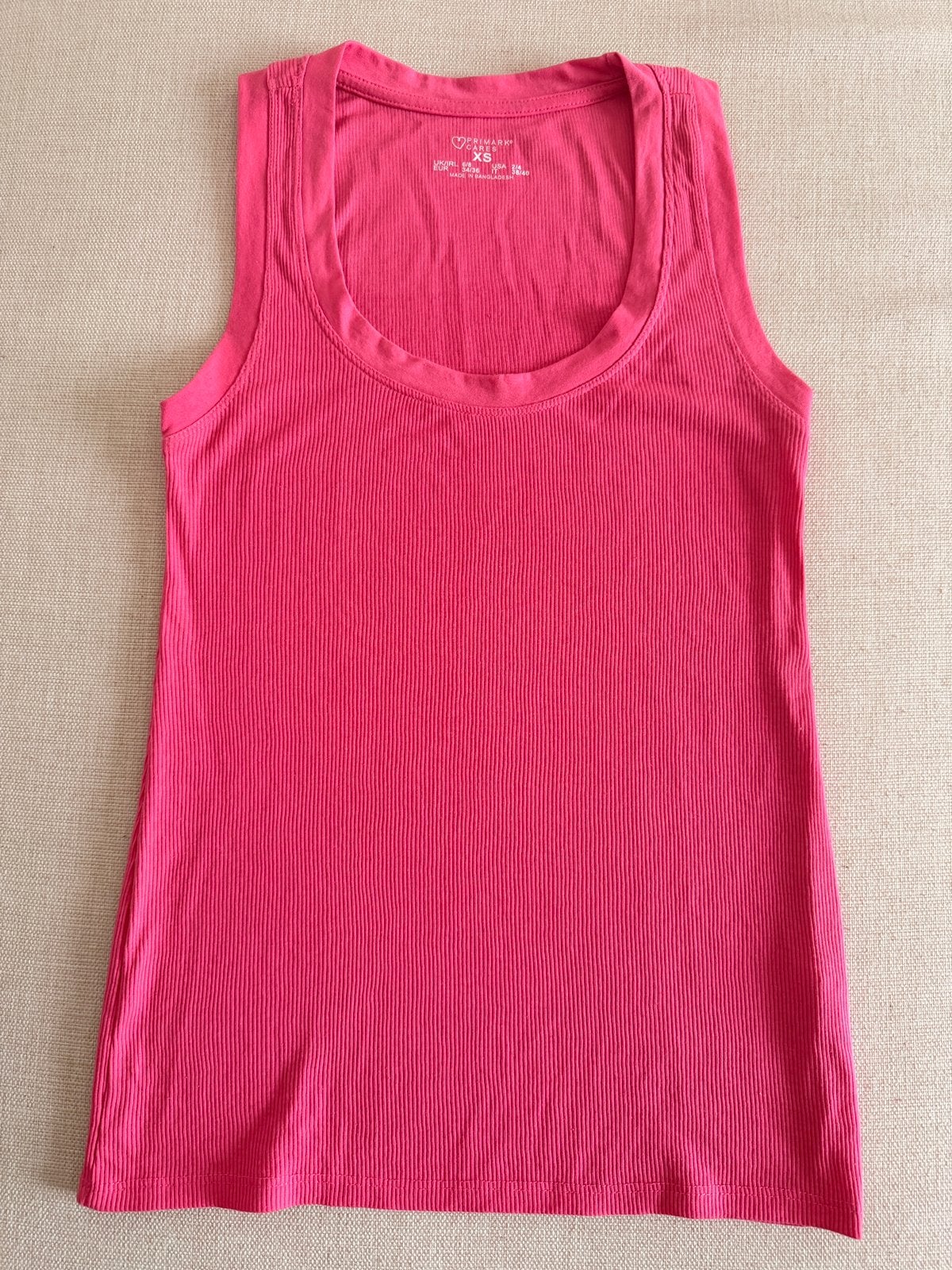 T-shirt primark taille XS, Vêtements | Femmes, Enlèvement ou Envoi, Comme neuf