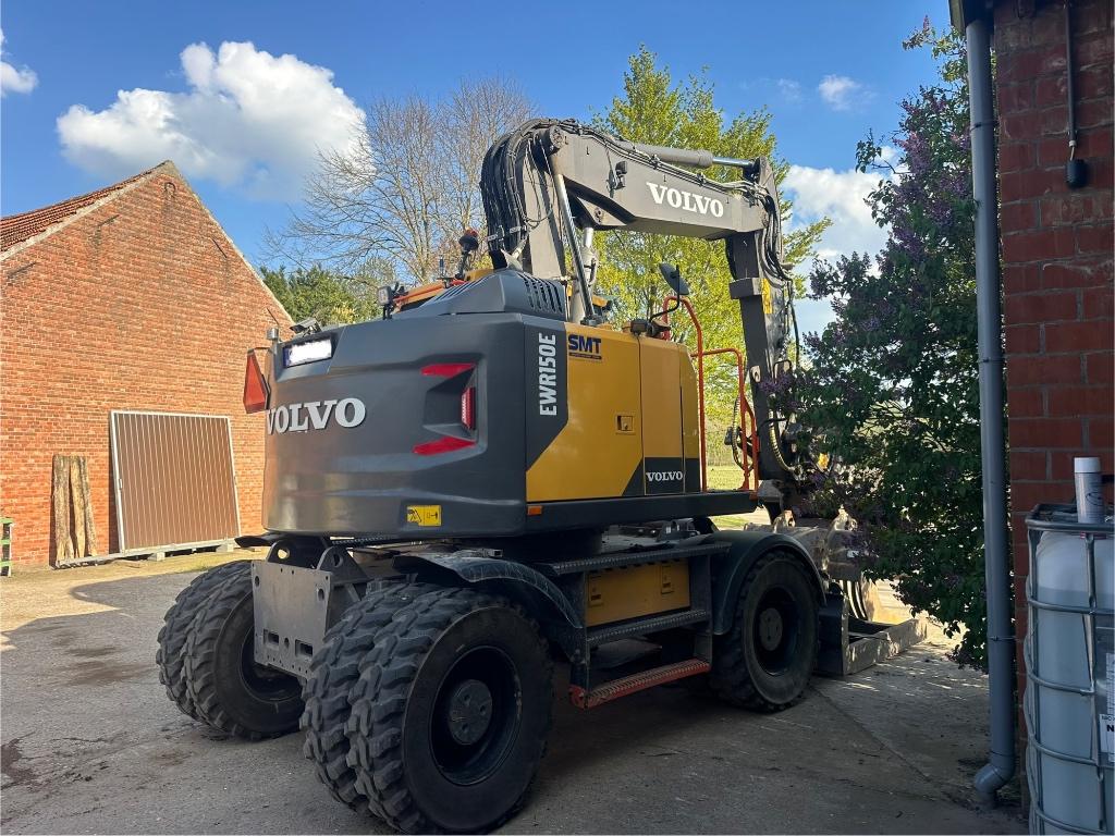 Bandenkraan Volvo ewr 150e, Ophalen