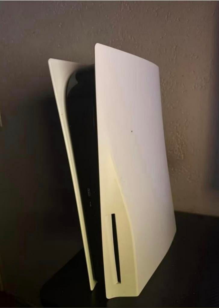 PlayStation 5 disc edition + 2 controllers., Games en Spelcomputers, Spelcomputers | Sony PlayStation 5, Ophalen, Gebruikt, Playstation 5