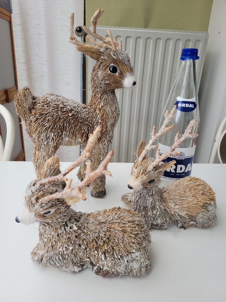 3 hertjes in stro decoratie, Ophalen