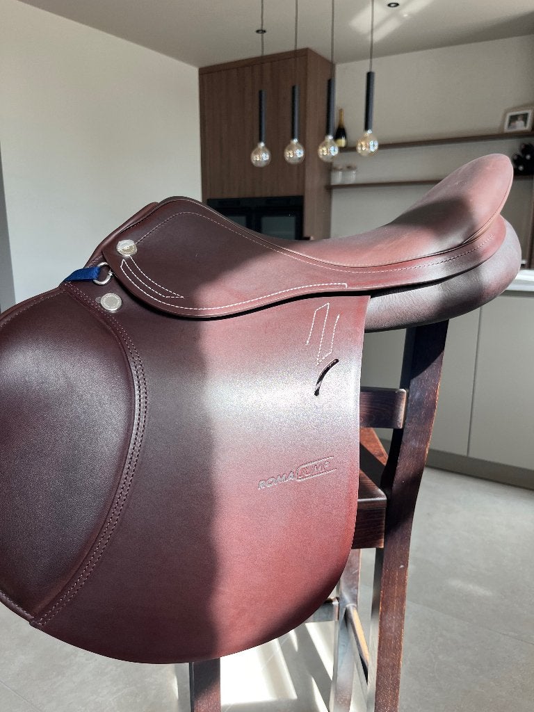 Nieuw Prestige Roma jump, Dieren en Toebehoren, M (17 inch), Ophalen of Verzenden, Springen, Inclusief zadelhoes