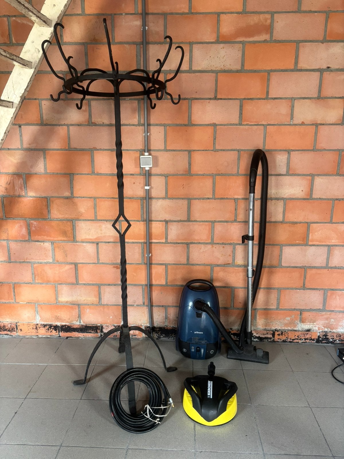 Metalen kapstok + stofzuiger + karcher en karcherslang, Ophalen, Zo goed als nieuw