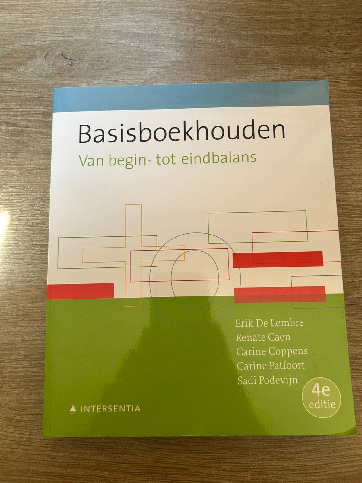 Erik De Lembre - Basisboekhouden (vierde editie), Erik De Lembre; Renate Caen, Ophalen of Verzenden, Zo goed als nieuw, Accountancy en Administratie