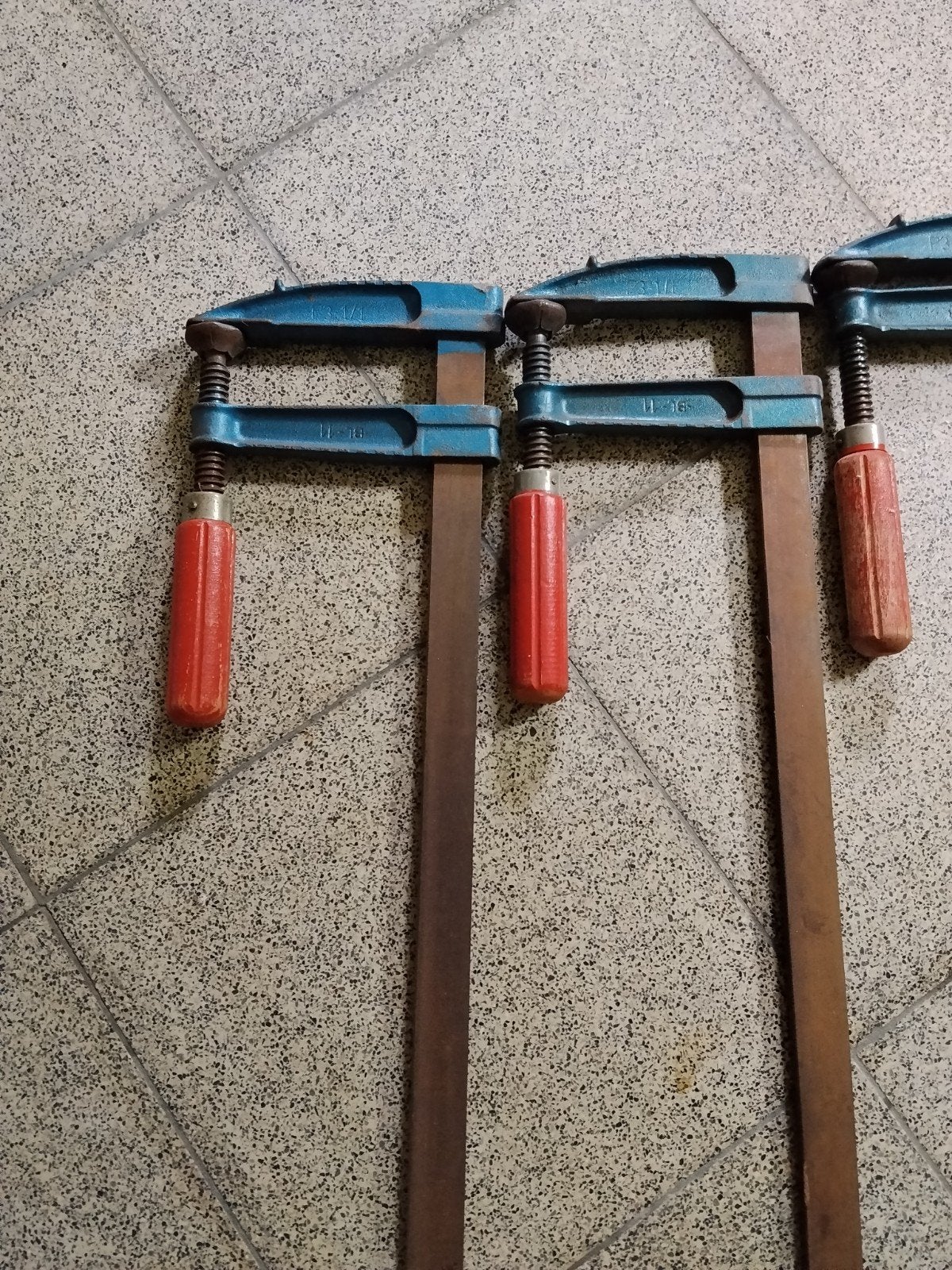 4 zware ELZETT lijmklemmen of sergeanten, Ophalen