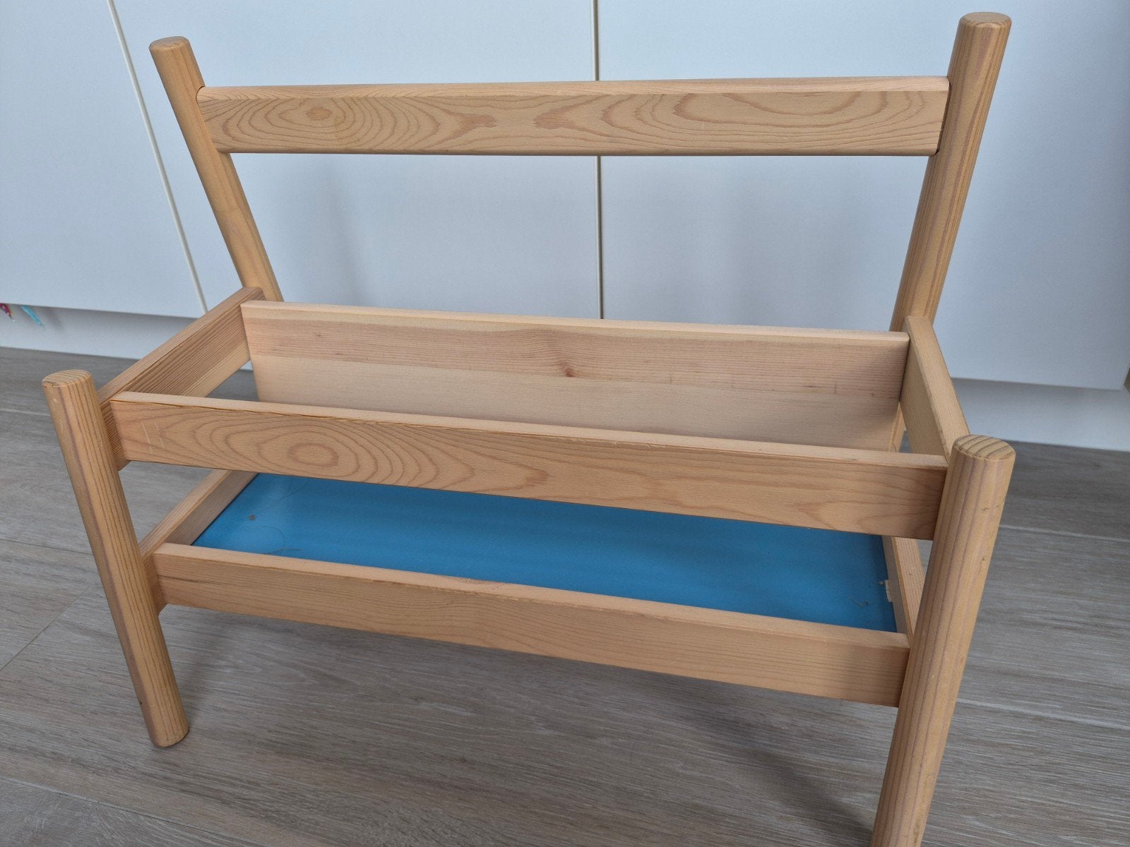 Boekenrek kinderkamer, Ophalen