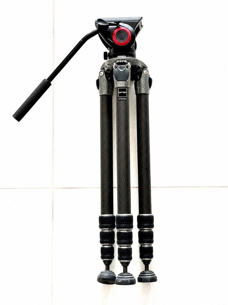 Gitzo GT3543LS Carbon + rotule vidéo Manfrotto MVH500AH, TV, Hi-fi & Vidéo, Enlèvement, Comme neuf, Rotule, Gitzo