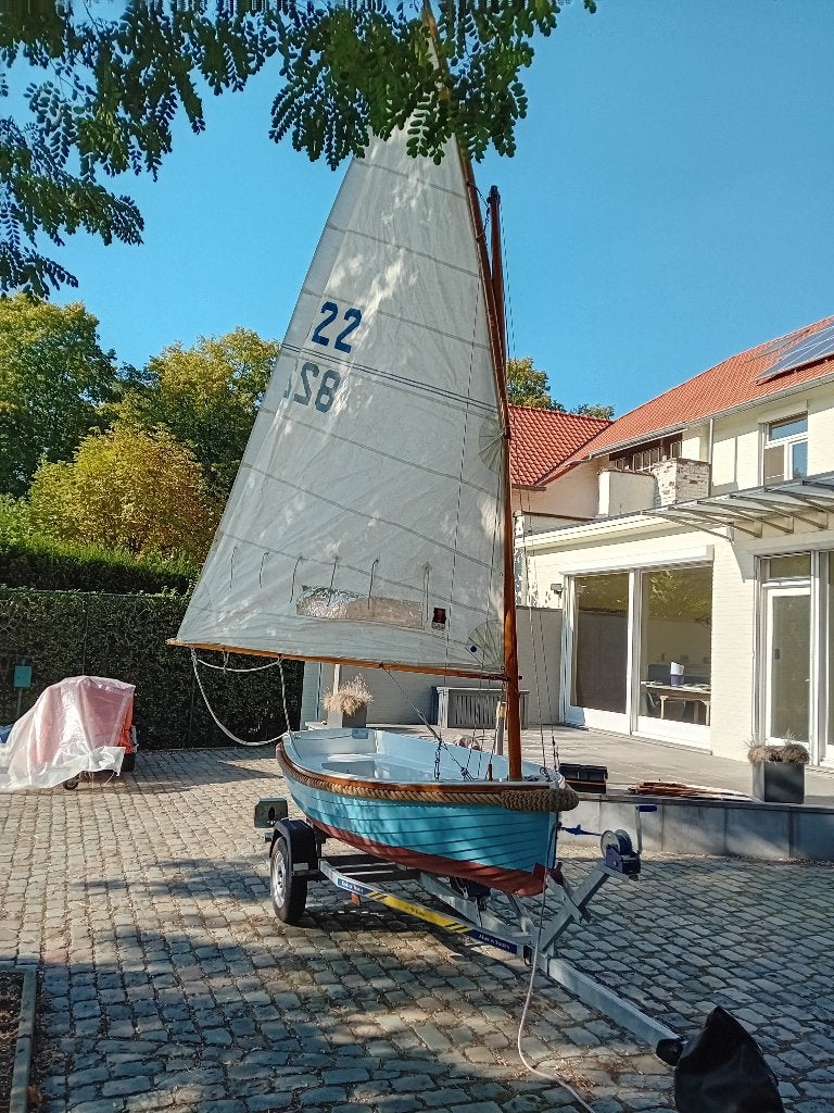 twaalfvoetsjol, Watersport en Boten, Ophalen, Roer