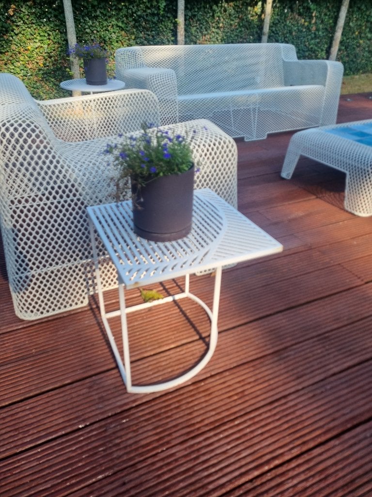 2 Bijzet tafeltje wit Petite Friture Iso A en Iso B, Minder dan 55 cm, Gebruikt, Metaal of Aluminium, Rond