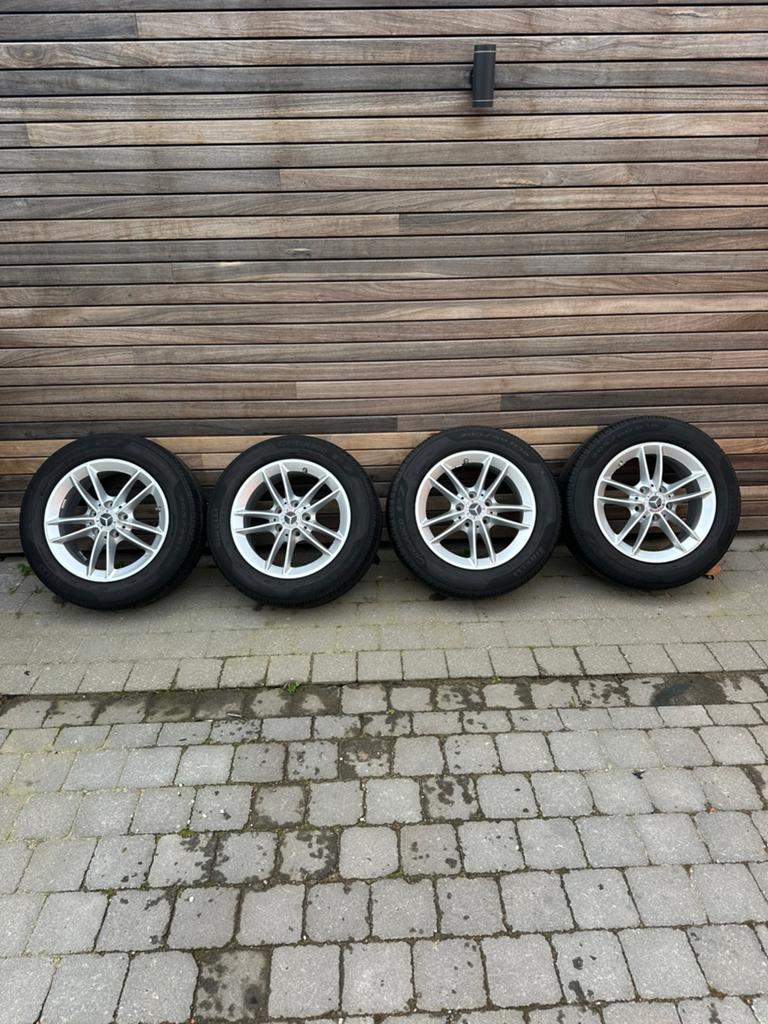 Mercedes A B CLA Klasse W177 C118 W247 16 inch, Auto-onderdelen, Banden en Velgen, Ophalen, Gebruikt, 16 inch, 205 mm
