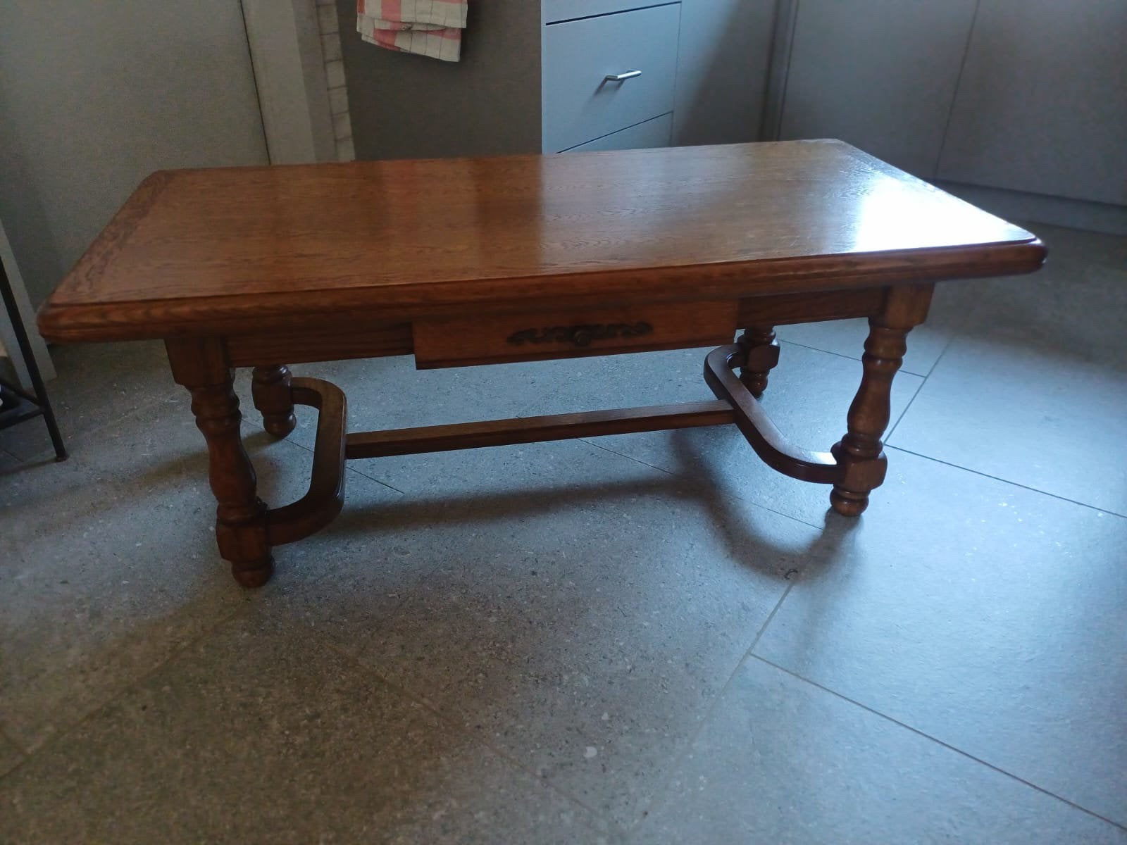 Salontafel, Ophalen