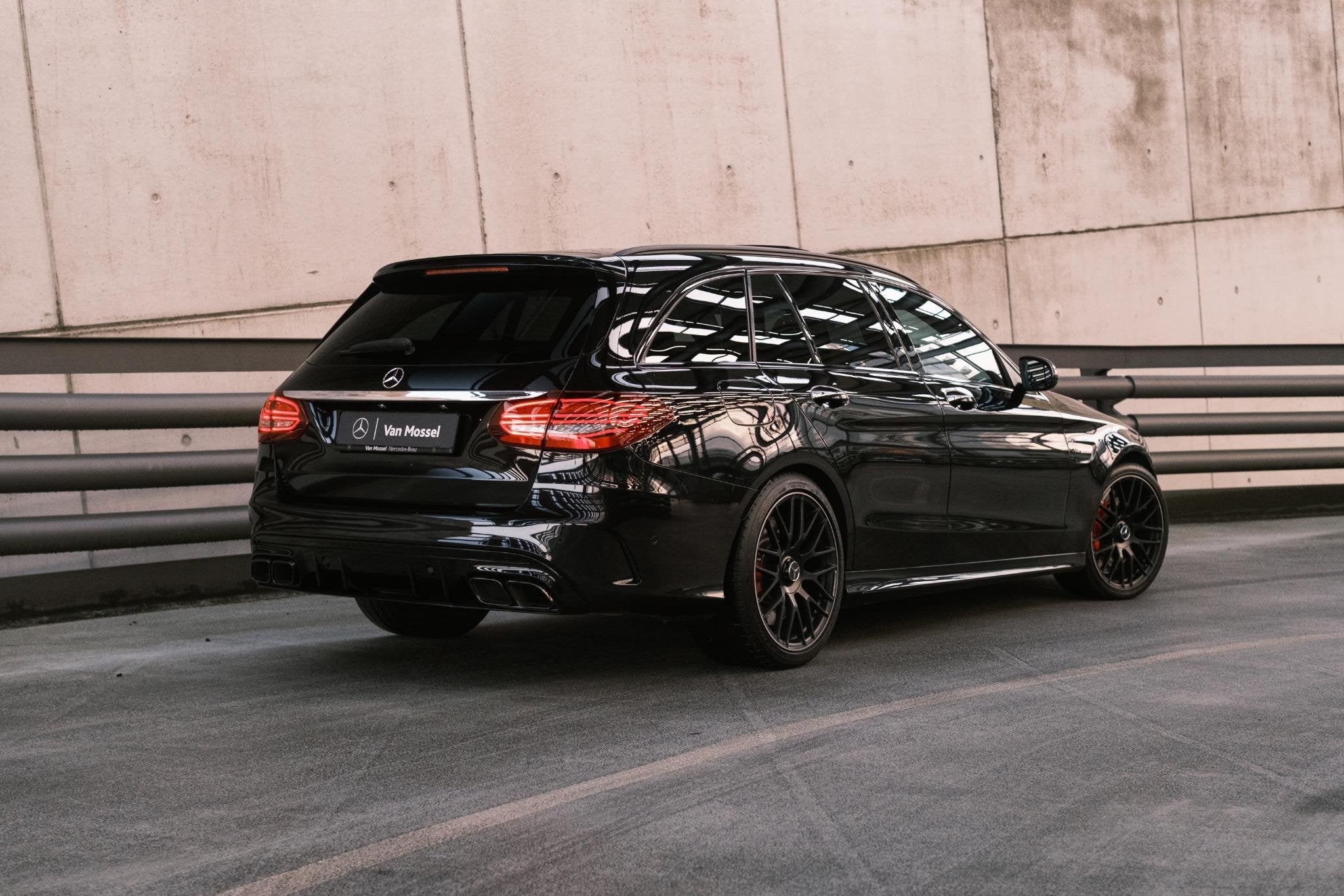 Mercedes-Benz C-Klasse 63 S AMG Break + LICHTE VRACHT + BURM, Autos, Achat, 375 kW, https://public.car-pass.be/vhr/b1576e4c-4998-4b1a-8096-2d9f860c710a