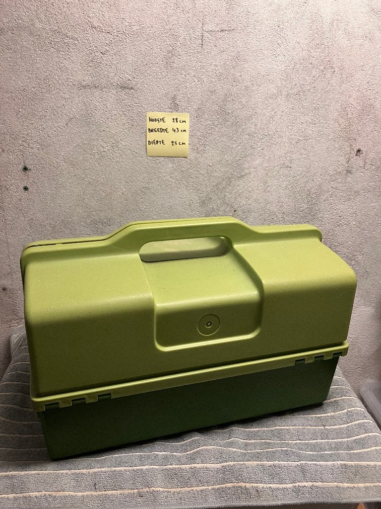 groene vintage werkkoffer in zeer goede staat, Bricolage & Construction, Enlèvement, Comme neuf