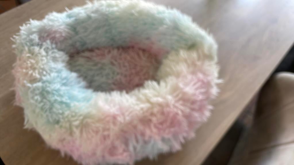 Panier chiot ou chat bleu ciel blanc tout doux, Enlèvement, Comme neuf