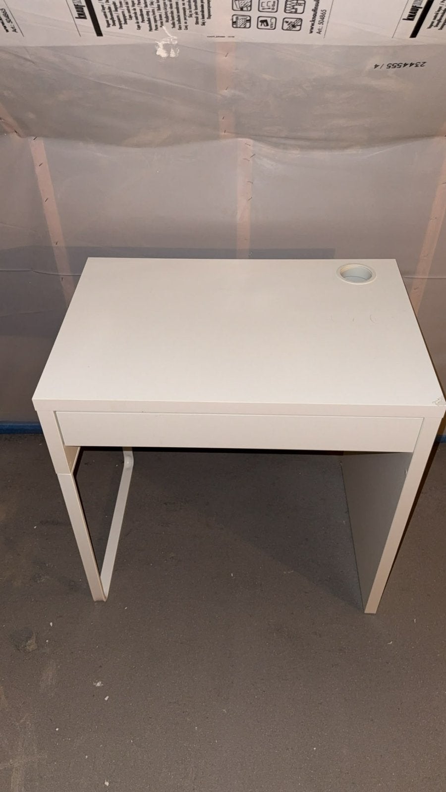 Bureau MICKE IKEA blanc – Très bon état, Enlèvement, Comme neuf