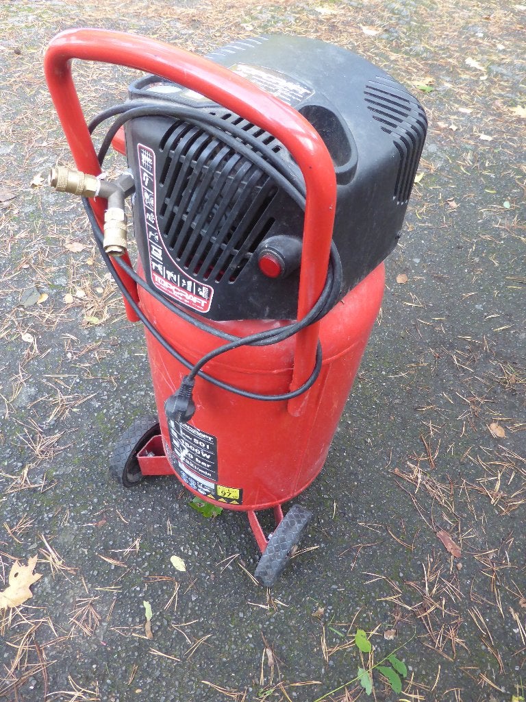 werkende compressor maakt druk en blijft dan toch draaien, Ophalen, Gebruikt, 10 bar of meer, 25 tot 100 liter