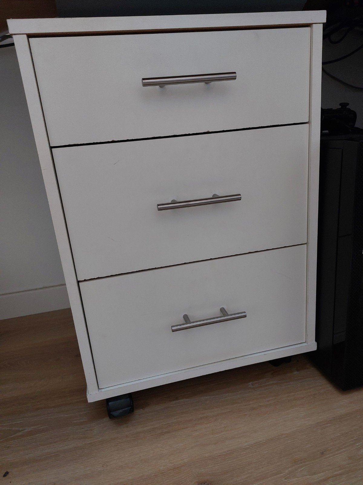 commode sur roulettes, Enlèvement, Utilisé