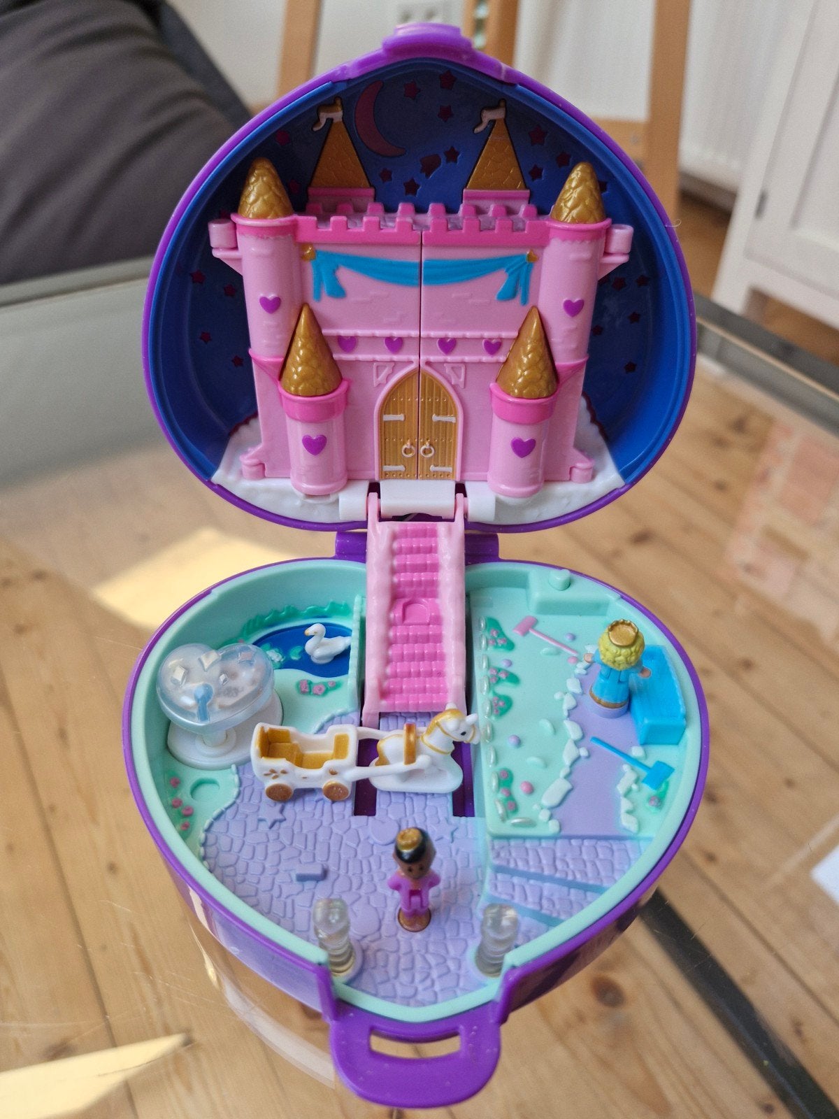 Polly Pocket Keepsake collection starlight castle paars, Ophalen of Verzenden, Zo goed als nieuw, Met licht