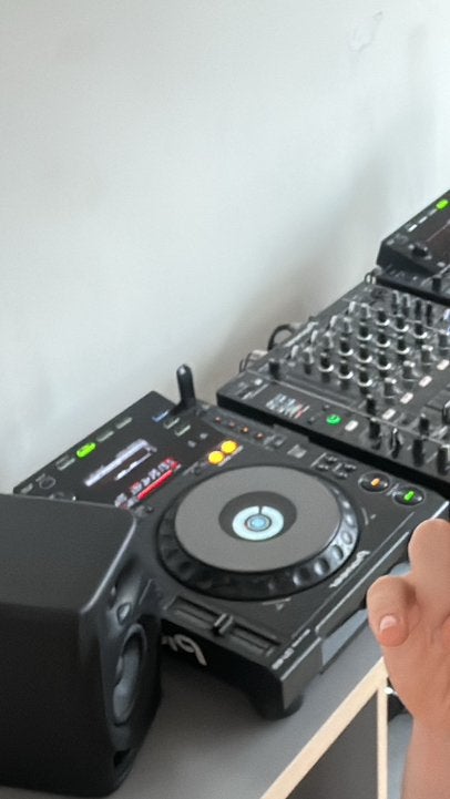 2 x CDJ900 te koop (elk 350€) in Gent, Immo, Gent