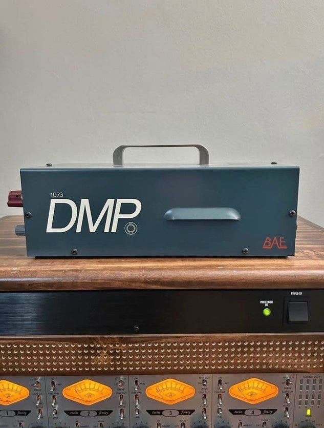 BAE 1073DMP Desktop Preamp, Muziek en Instrumenten, Ophalen, Zo goed als nieuw