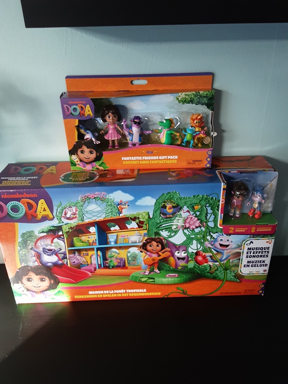DORA groot uitklapbaar speelhuis + figuurtjes in NIEUWstaat, Kinderen en Baby's, Speelgoed | Kinderpuzzels, Ophalen