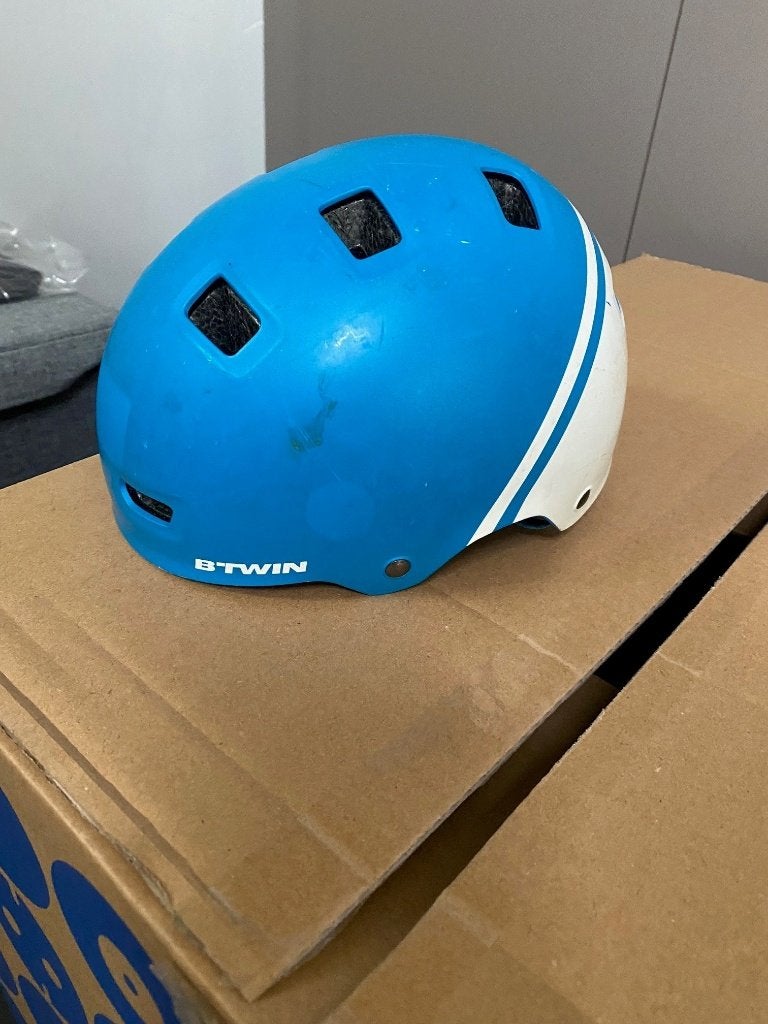 kinder fietshelm, Ophalen, Gebruikt, Overige maten, Decathlon Btwin
