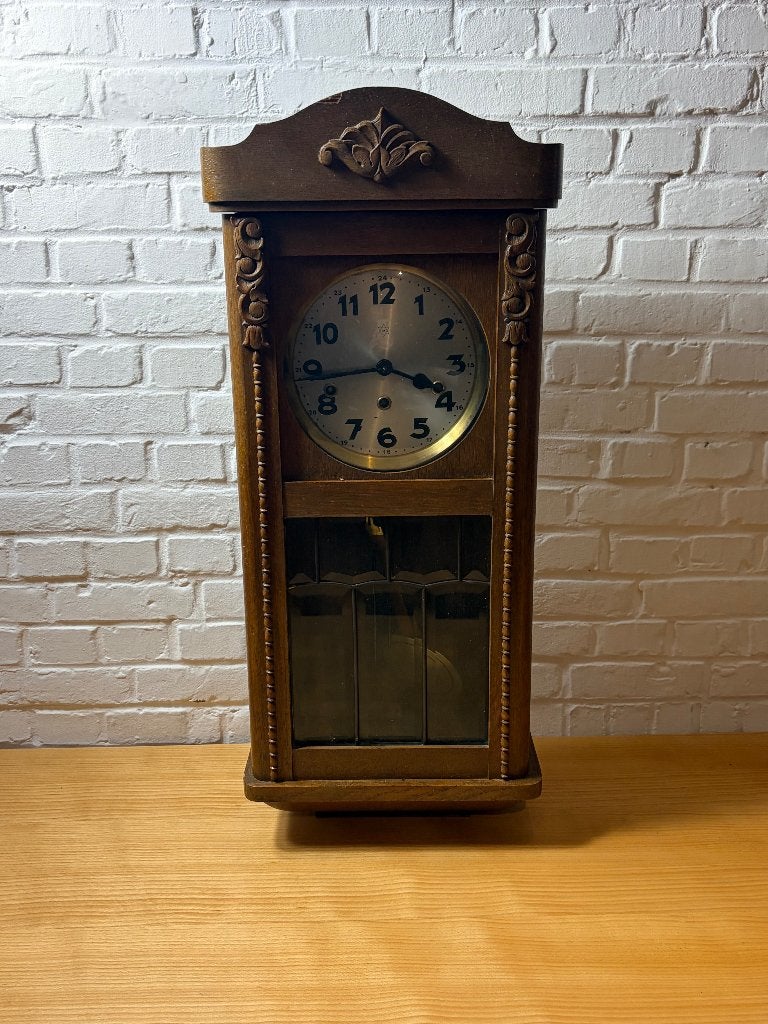 Antieke Eiken Regulateur Wandklok met Smeedwerk, Ophalen, Bruin, Analoog, Info@denekster.com