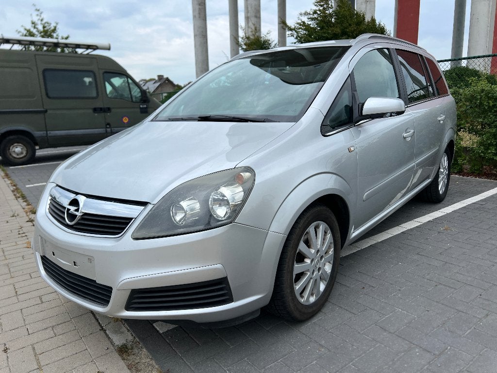 Opel Zafira essence prête à immatriculer, Autos, Opel, Entreprise, Zafira, ABS, Airbags, Air conditionné, Climatisation automatique