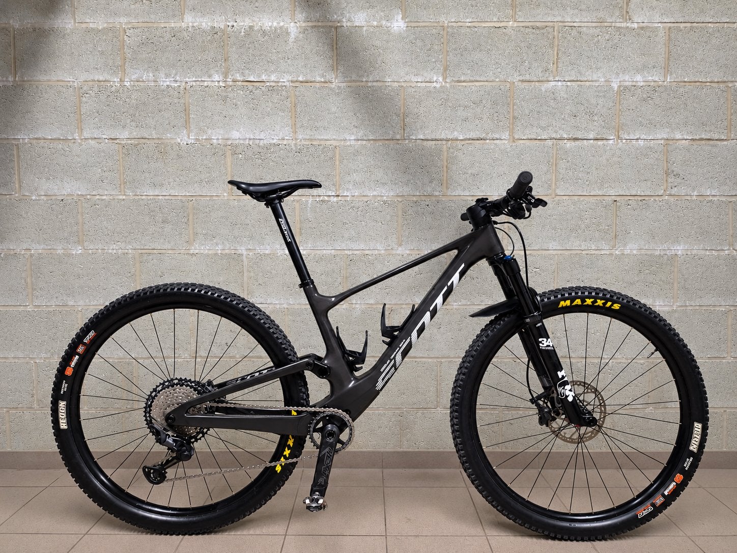 Scott Spark RC Team Black - Taille M, Fietsen en Brommers, Ophalen