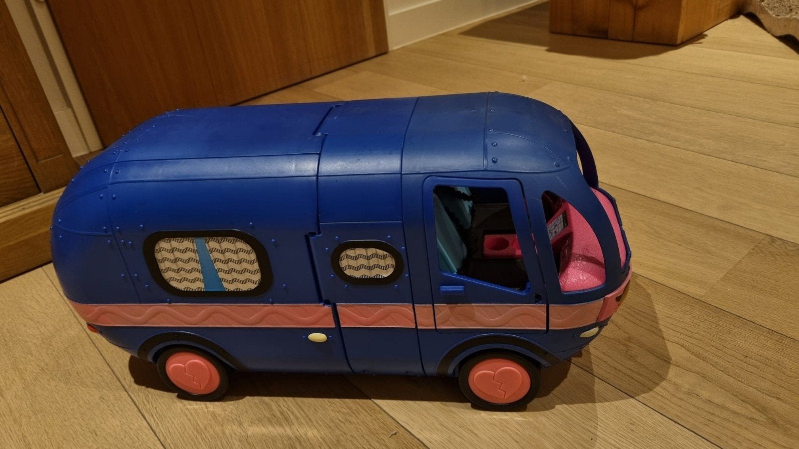 LOL camper, Ophalen