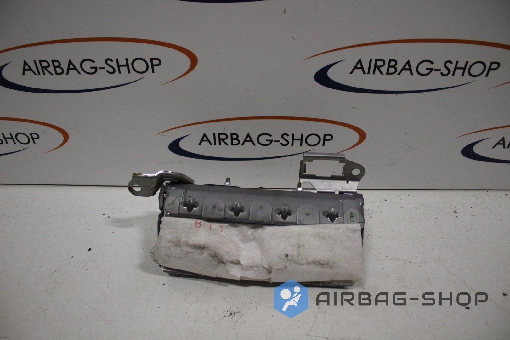 Toyota Prius Knieairbag Knie Airbag 6B3P88712M83, -, Toyota, Utilisé, -