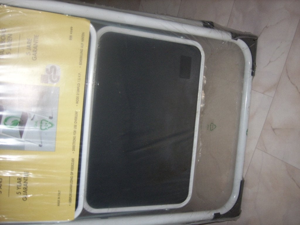 ESCABEAU NOUVEAU ET EMBALLE, Neuf, Pliable ou rétractable/escamotable, Moins de 2 mètres, Échelle