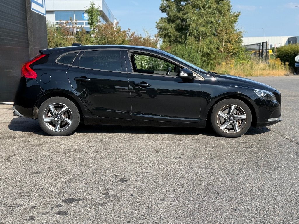 Volvo V40 T2 1.5L Benzine Automaat 133.000km, Auto's, Dealer onderhouden, Stof, 1498 cc, Euro 6