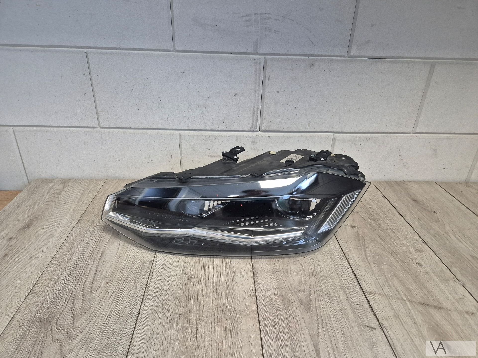 Koplamp links LED van VW Polo 2g 2017 - 2024 2g1941035b €200, Auto-onderdelen, Gebruikt, -, Volkswagen, -