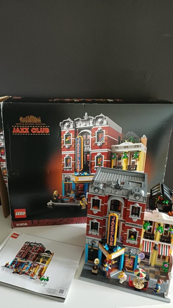 Lego jazz club, Ophalen, Lego