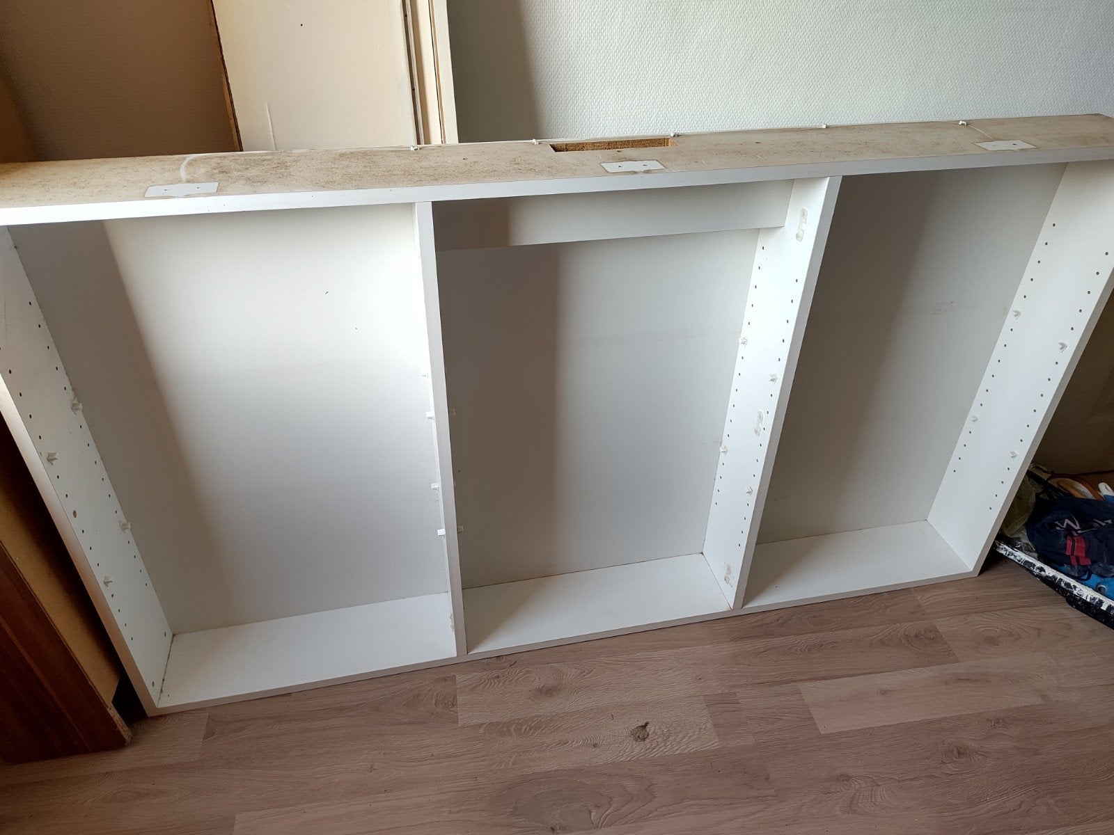 Bathroom mirror cabinet, Ophalen