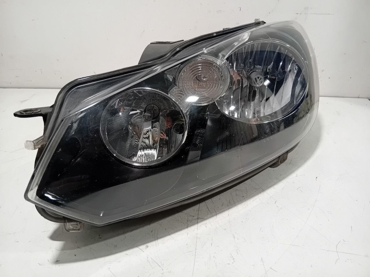 Koplamp links Volkswagen Golf, Onderdelen@venauto.nl, Van der Ven Autorecycling B.V., Gebruikt, Ettenseweg 76, 4706 PB Roosendaal, The Netherlands
