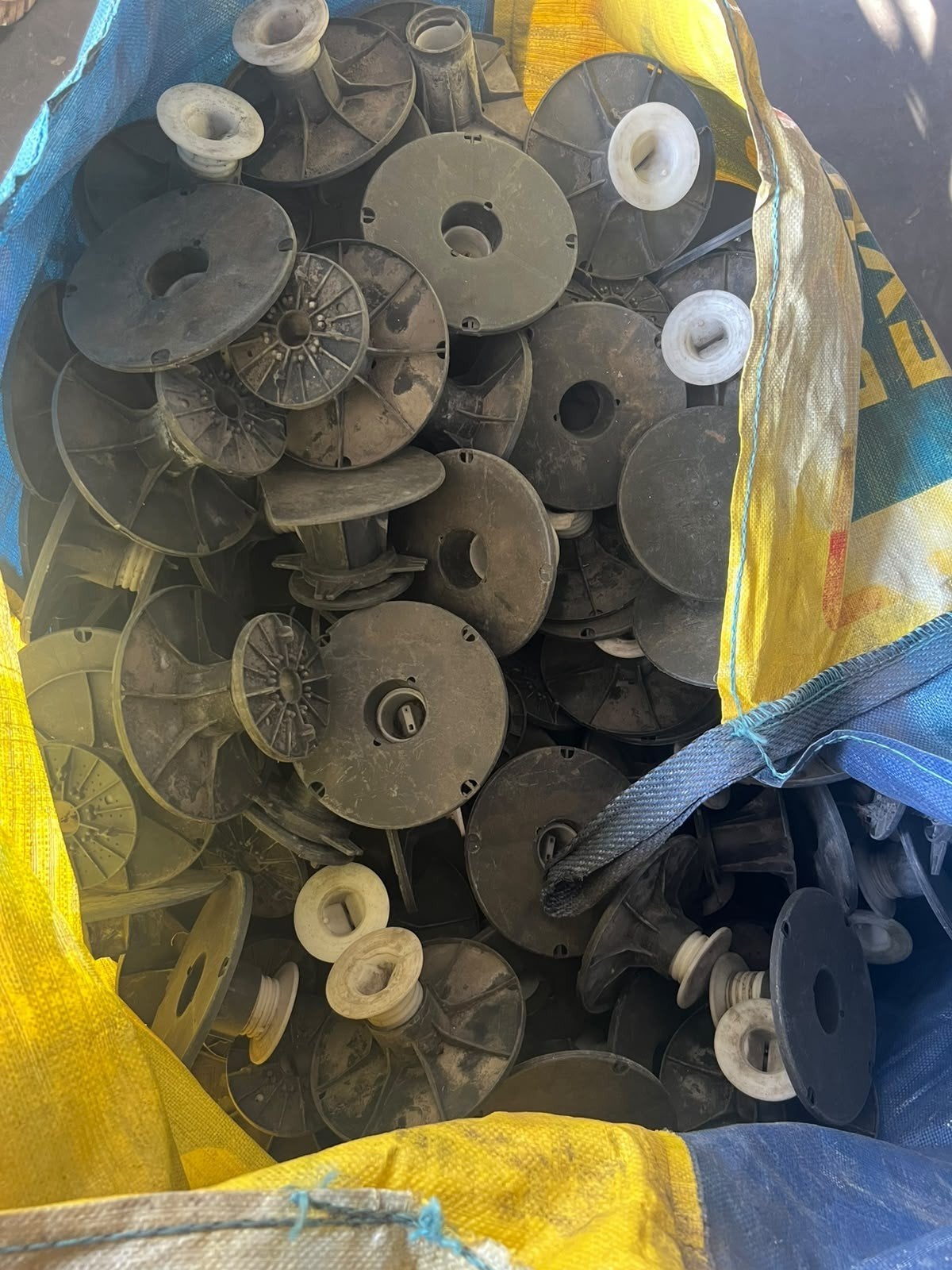 pootjes voor terrastegels op roofing, Enlèvement
