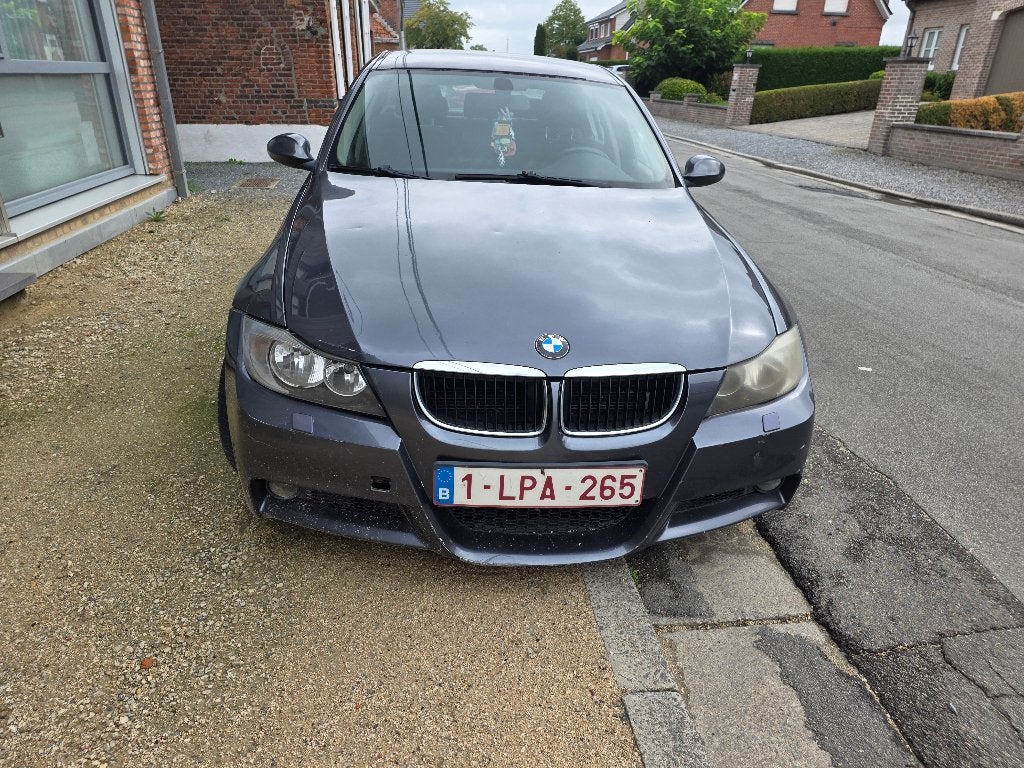 BMW 3 (E90) 2.0d - 2006- 297 k km- EXPORT/voor onderdelen, Autos, Achat, Boîte manuelle, Noir, Particulier