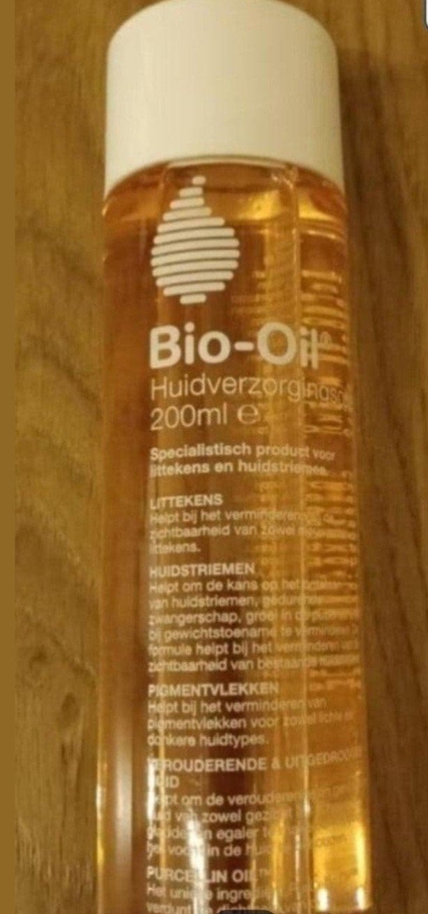 Bio-Oil, grande bouteille. Utilisée quelques fois., Enlèvement ou Envoi, Comme neuf, Tout le visage, Autres types