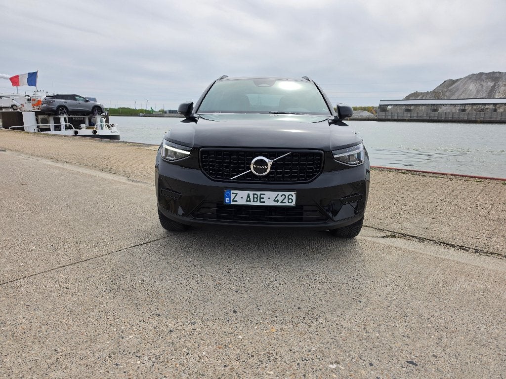 Volvo XC40 B3 Dark Plus Édition Limitée, Cuir et Alcantara, Euro 6, Entreprise, Entretenue par le concessionnaire