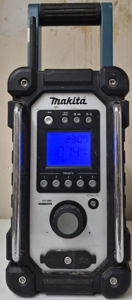 Makita werfradio BMR102, Audio, Tv en Foto, Radio's, Ophalen of Verzenden, Gebruikt, Bouwradio