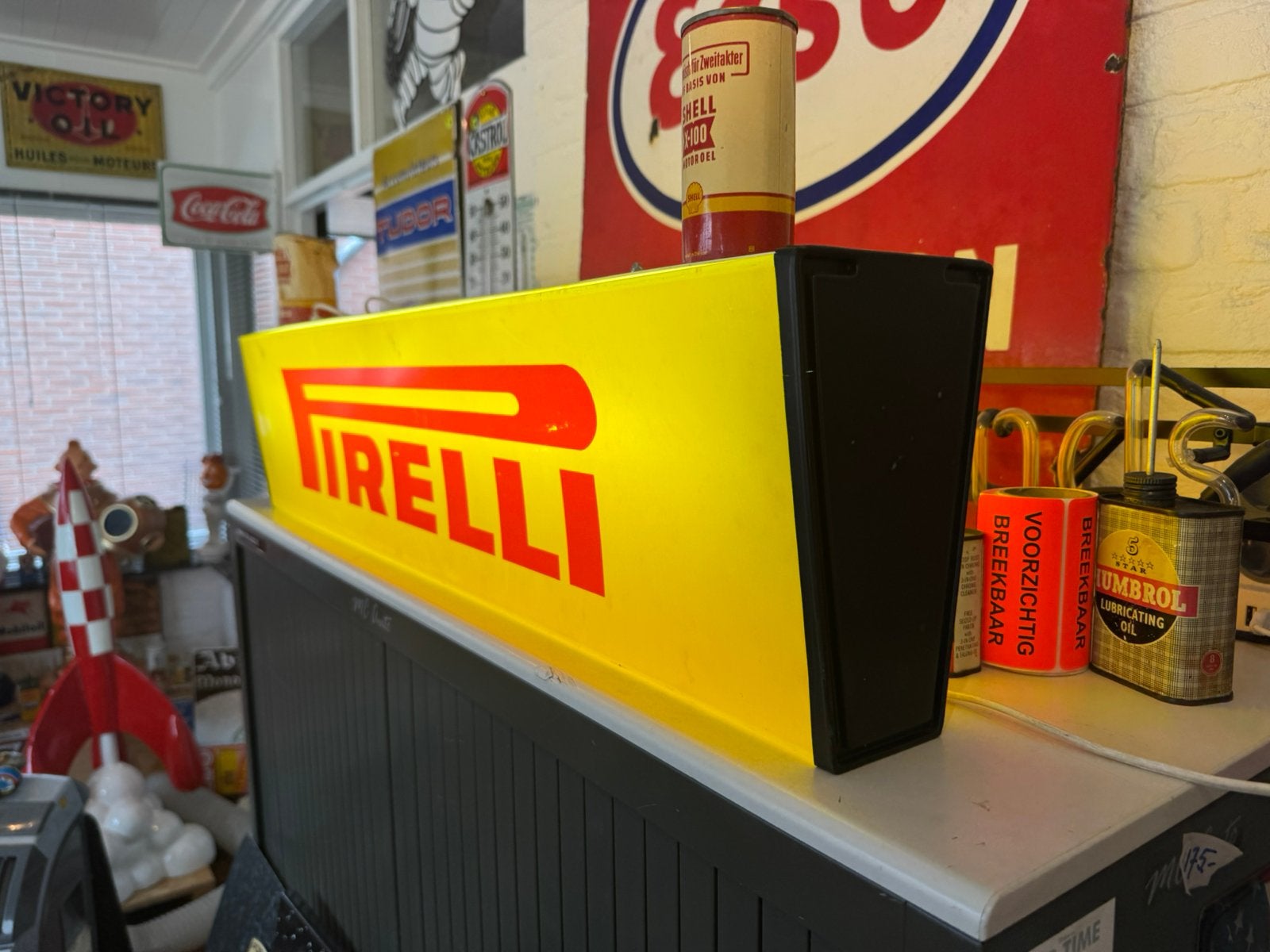 PIRELLI banden oude reclame lichtbak, Ophalen, Gebruikt, Lichtbak of (neon) lamp