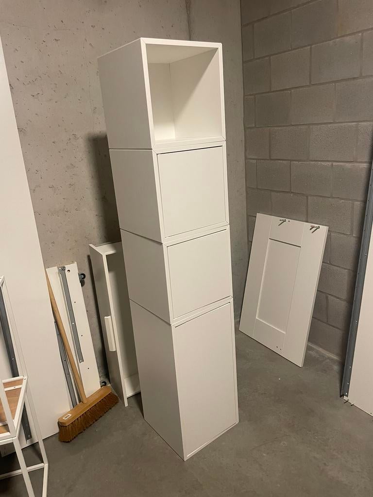 IKEA Eket kast, 25 à 50 cm, Avec porte(s), Moins de 150 cm, Comme neuf
