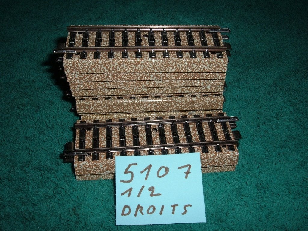 Marklin 10 rails demi droits 5107, Enlèvement ou Envoi, Utilisé, Rails, Märklin