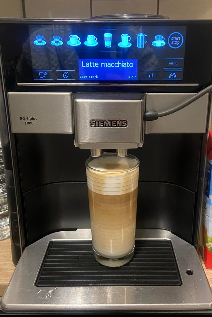 Van Siemens EQ.6 Plus s800, Elektronische apparatuur, Koffiezetapparaten, Ophalen