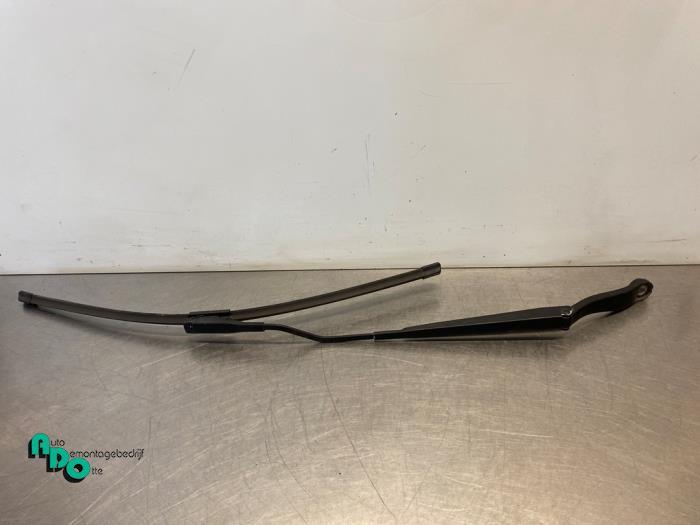 Bras essuie-glace avant d'un Chevrolet Aveo (Aveo 11-), Autos : Pièces & Accessoires, Vitres & Accessoires, Chevrolet, Utilisé