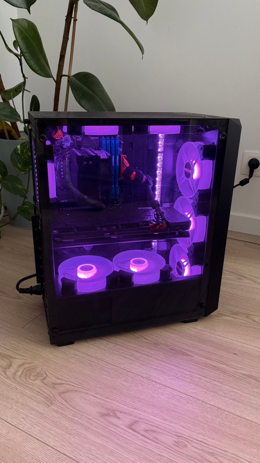 Jeu PC AMD, Comme neuf, 3 à 4 Ghz, Gaming, SSD