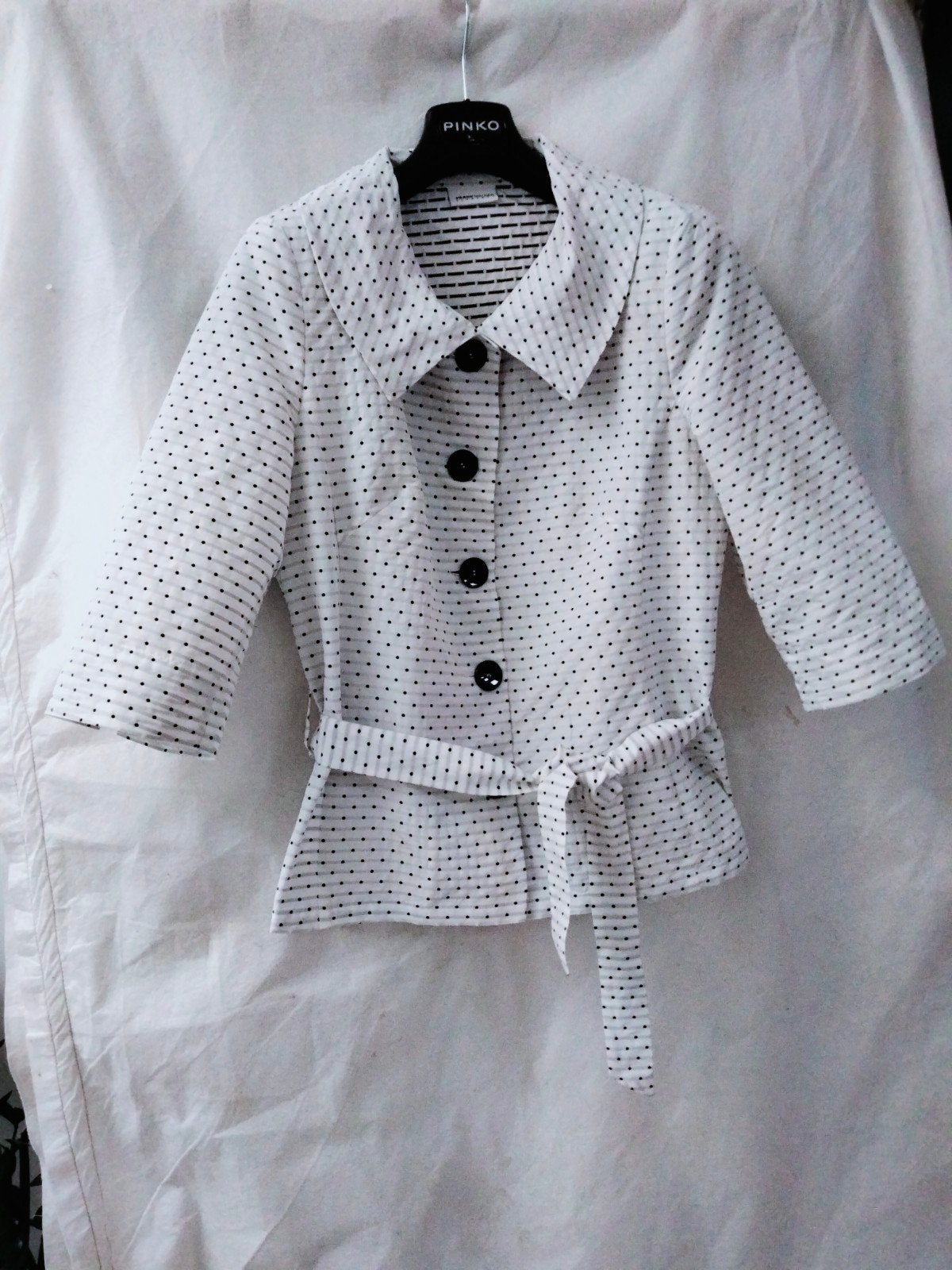 Wit damesjasje met zwarte polkadots van Frank Walder, Kleding | Dames, Gelegenheidskleding, Ophalen of Verzenden, Maat 42/44 (L)