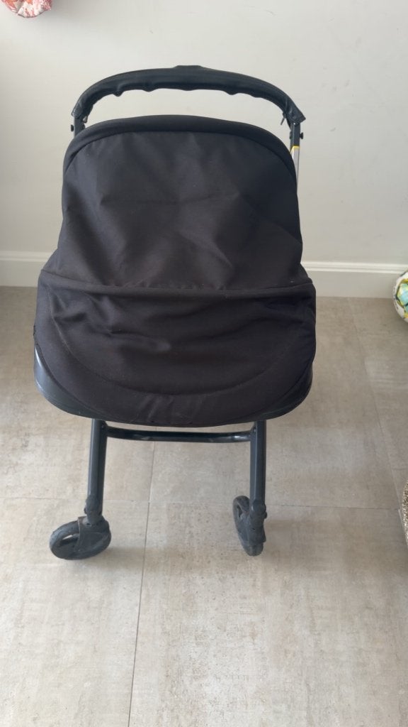 **Doona\+ autostoel & buggy**, Enfants & Bébés, Autres marques, Avec siège auto, Enlèvement, Utilisé