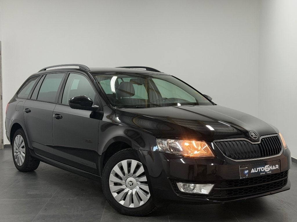 Skoda Octavia 1.6 TDi - 1erMain - Navi - Camera - Carnet, Autos, Skoda, Entreprise, Achat, Octavia, ABS, Caméra de recul, Air conditionné